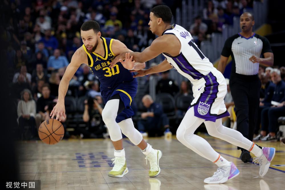 员在球队文 员在球队文